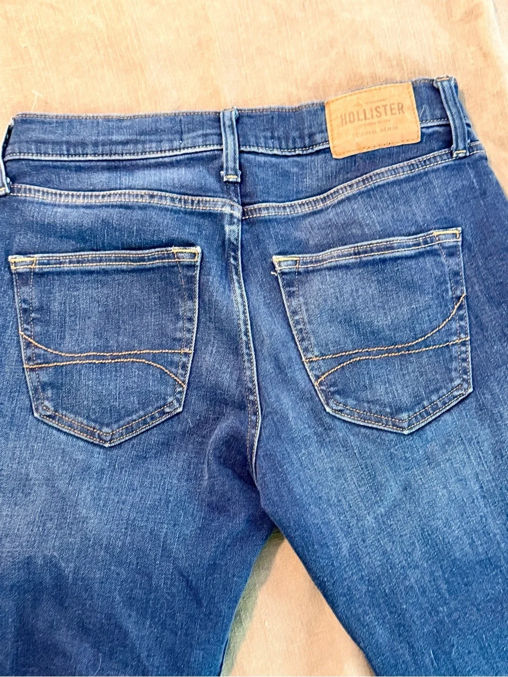Hollister Men's Medium Blue Straight Jeans
